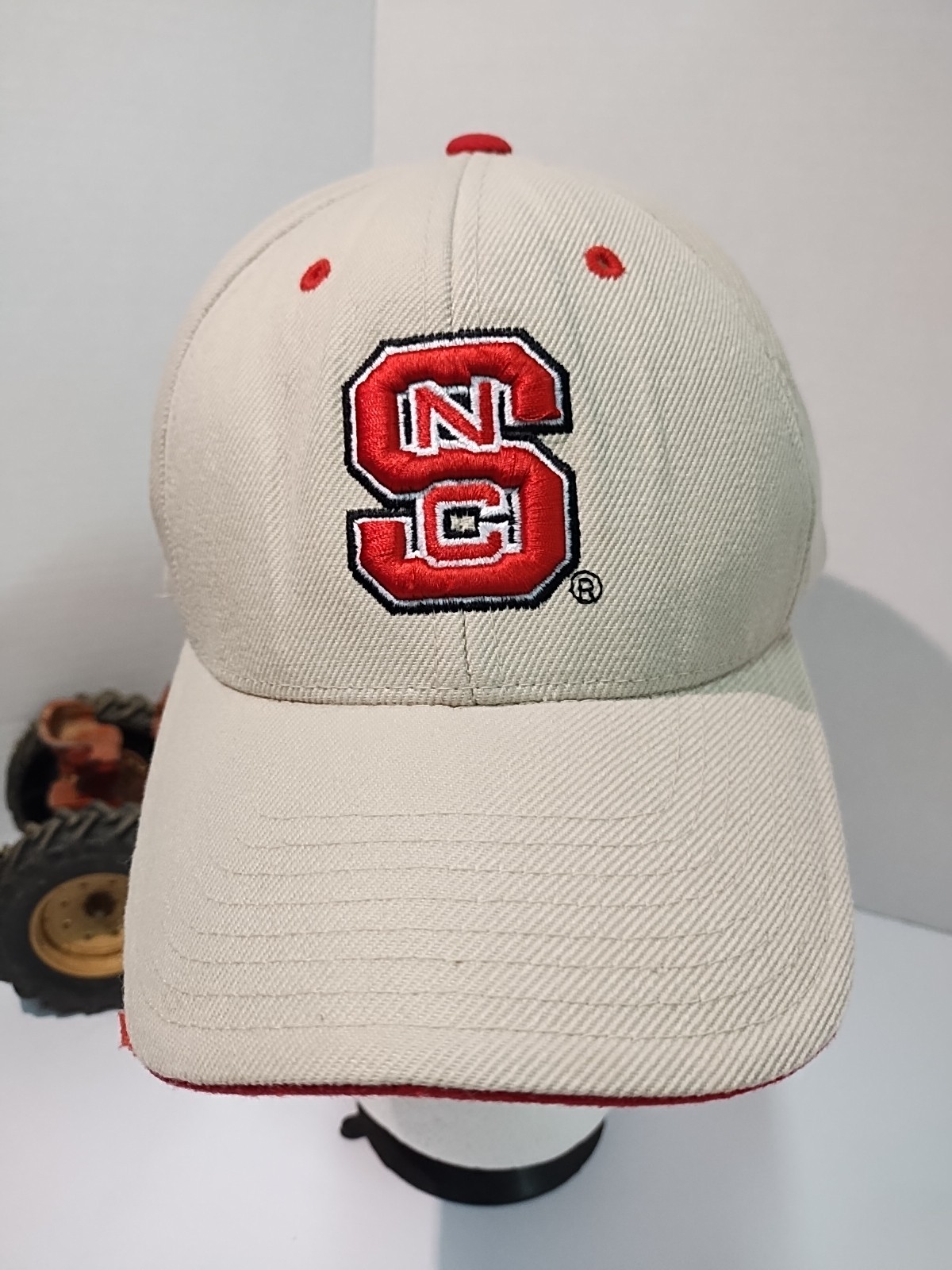 North Carolina State Univ Adjustable Beige Red Black Licensed Hat By Colosseum