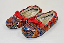 Moccasins SoHo Sole Size 6 Colorful Woven Red Ribbon Sherpa Lined NWT