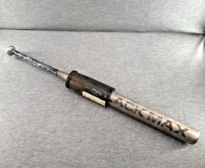 EASTON BLACK MAX - S93429 34/29 oz Softball Bat & Pow'r Wrap Bat Weight 21/4 Dia