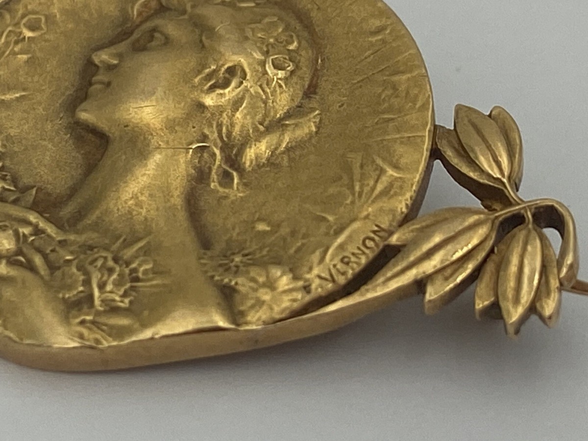 貴重　18世紀　オベルカンフ　ジュイ更紗　ハギレ5枚組　フランス　アンティーク French Art Nouveau 18k Gold Brooch of a woman by Victor de Vernon