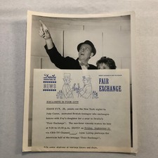 Desilu Studios Vintage Television Press Photo Fair Exchange Judy Carne Eddie Foy