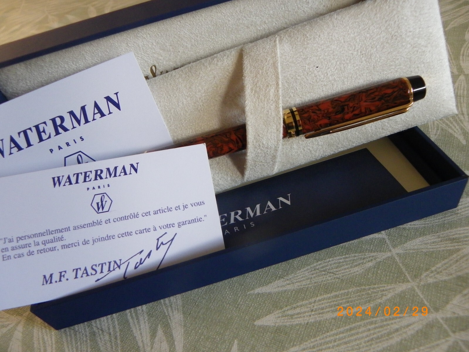 Stylo plume Waterman Man 200 Rhapsody rouge, l'excellence de l'écriture en ébonite