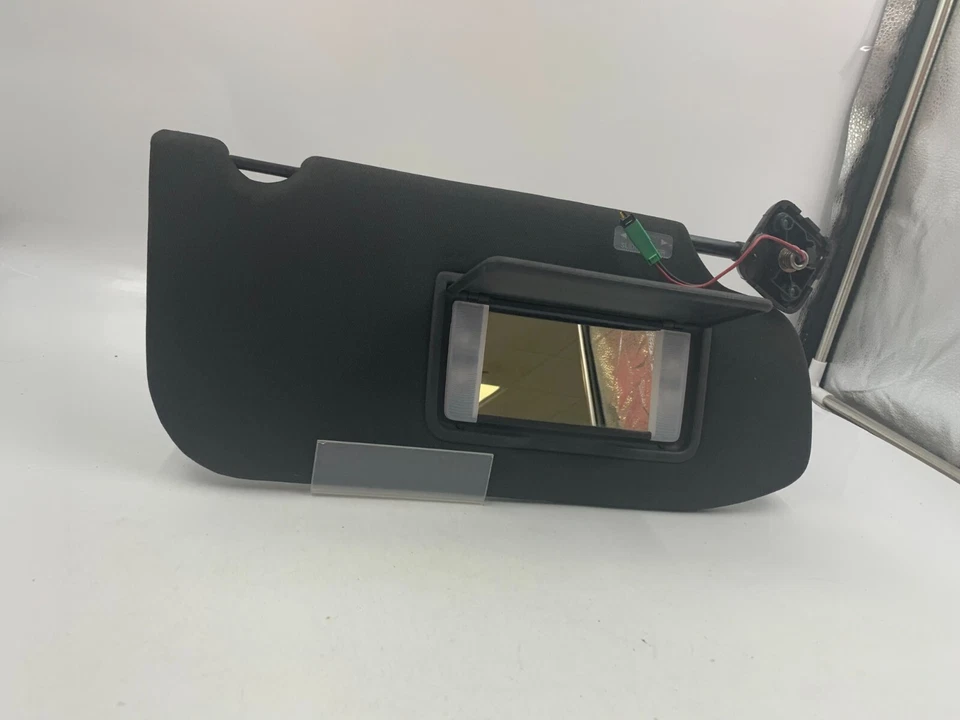 Parasol Ford Taurus 2013-2019 pasajero iluminación negra OEM B02B15054 Foto 3 de 4