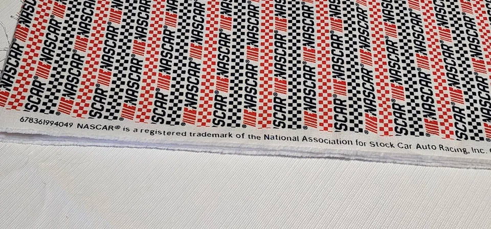 Telas Nascar Patriotic Check de Camelot 6 pies material algodón NUEVO 2 yardas Foto 3 de 4