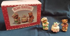 1997 Hallmark Merry Miniatures "Tea Time" 3-piece set