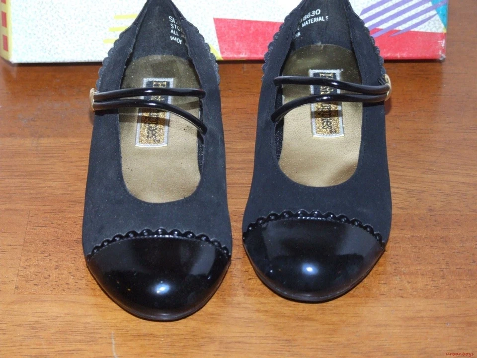 Zapatos de vestir Hush Puppies Buffy negros de gamuza y charol Foto 2 de 4