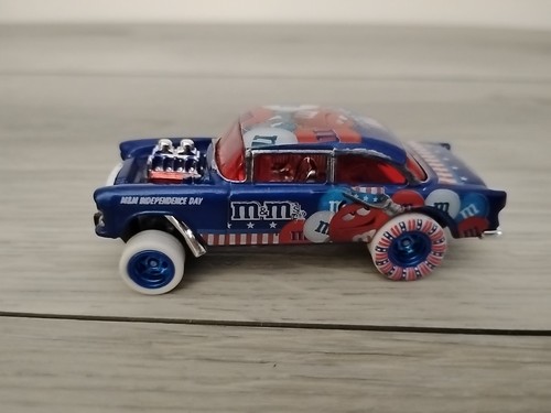 Hot Wheels Tri Baby Larry Wood 40 Years Design LE of 8500 Red Line Club RLC Hot Wheels Tri Baby Larry Wood 40 Years Design LE of 8500 Red Line Club RLC