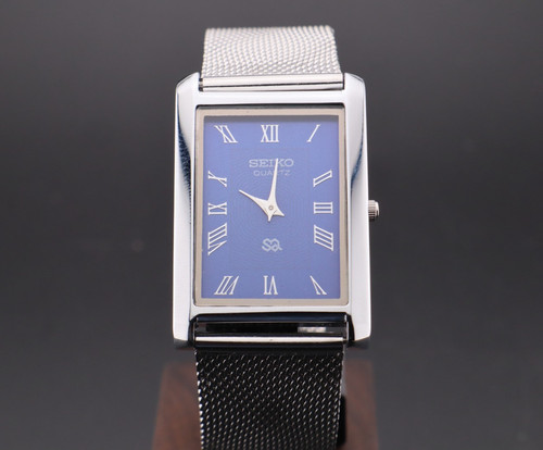 Vintage Seiko Slim Tonneau Tank BLUE DIAL Japanese Men's Wrist Watch