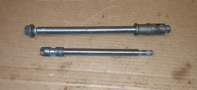 1982 Honds V45 VF 750 Magna Front and Rear Axle Shaft