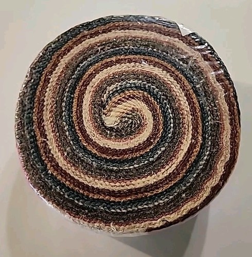 Moda Jelly Roll Nancy Needle 31600JR 42 2.5" Strips 100% Cotton Betsy Chutchian - Picture 3 of 5