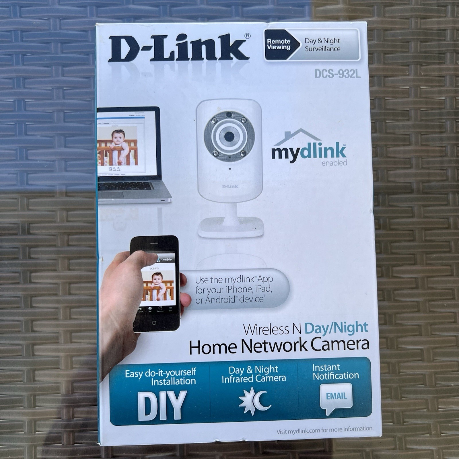 D-Link DCS-932L Wireless Network Camera Day/Night Baby Monit