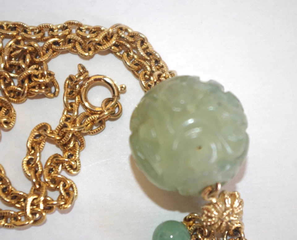 Antiguo colgante translúcido grande tallado Celedon anhelado redondo jade Lucky Lariat Foto 2 de 4
