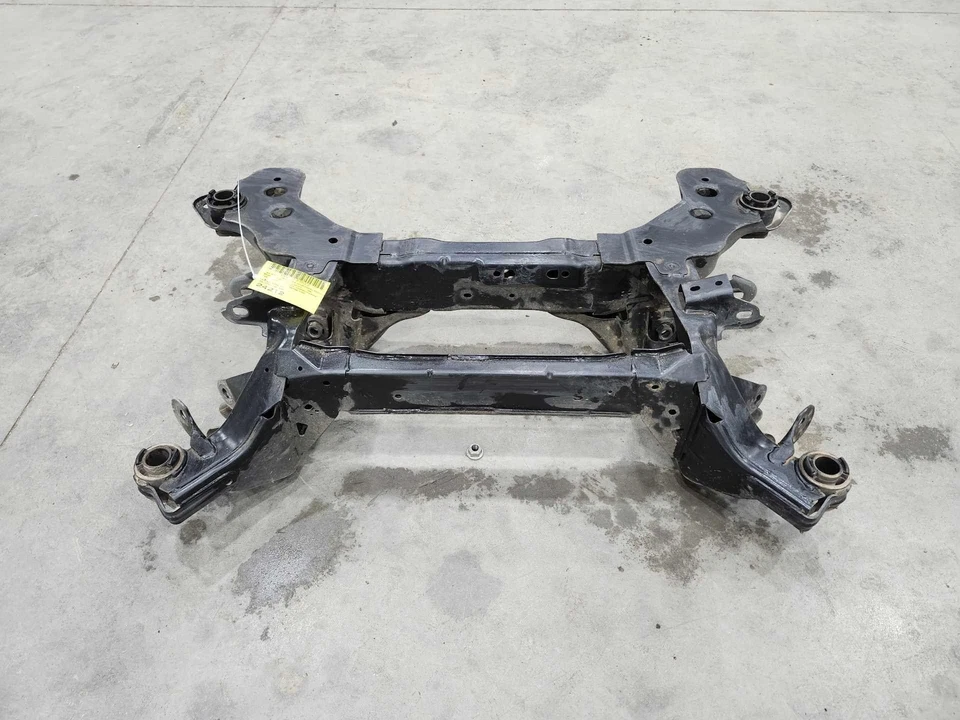 Subchasis travesaño trasero tracción delantera Ford Fusion Lincoln MKZ genuino OEM HG9Z5035A Foto 2 de 4