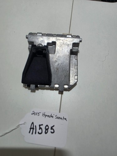 2015-2017 Hyundai Sonata L.D.W.S Front Windshield Camera Lane Assist 95890-C1000 - Picture 3 of 3