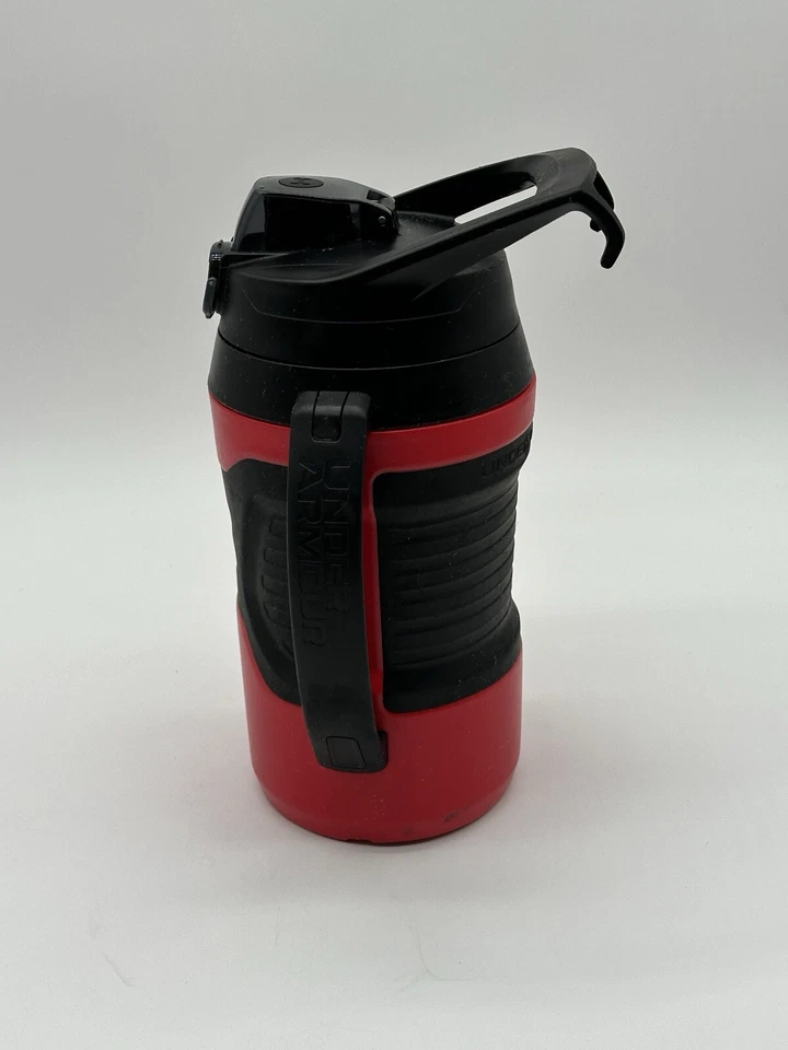 Jarra lateral Under Armor botella aislada de espuma 64 OZ rojo gris ganchos de valla deportes Foto 3 de 4