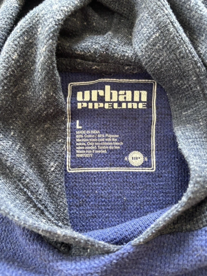 Lote de 2 camisas de manga larga Urban Pipeline para niños jóvenes.  Usado en excelente estado. Talla grande Foto 4 de 4