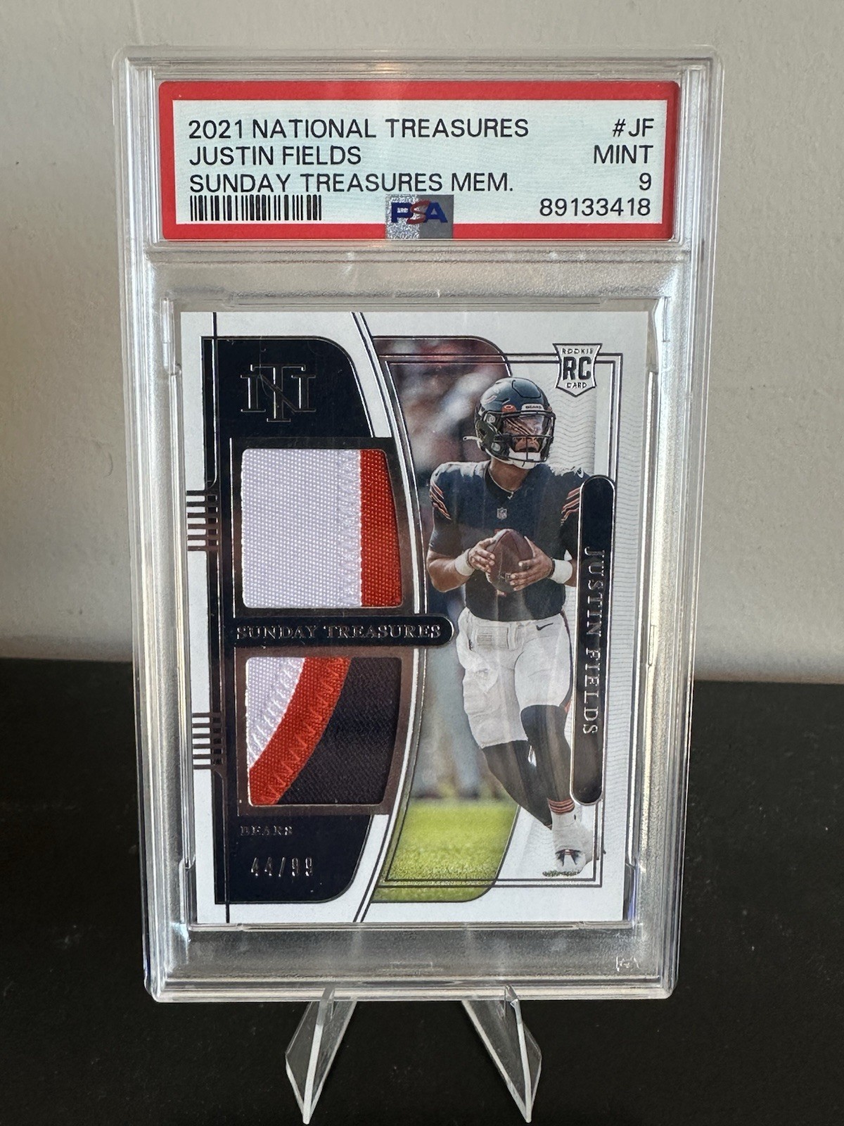 Justin Fields Panini Immaculate Collection Sideline Towel Relics #STJF Base