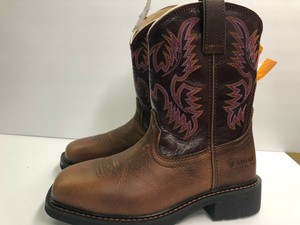 ariat women's steel toe cowboy boots