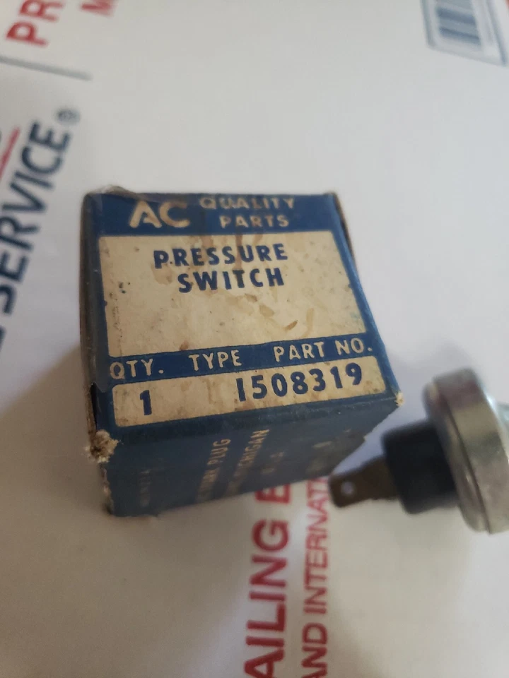 Nuevo de Lote Antiguo GM 1961 1964 Camiones Chevrolet Corvair 1956-62 Olds Buick Aceite Interruptor de Presión Foto 3 de 4