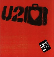 U2 2001 ELEVATION WORLD TOUR CONCERT PROGRAM BOOK / BONO / THE EDGE / NMT 2 MINT