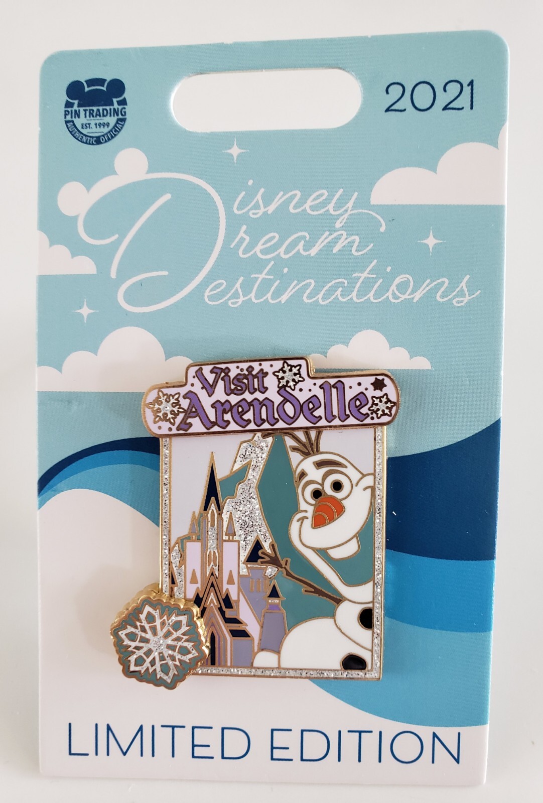❄️DISNEY DREAM DESTINATIONS~FROZEN~OLAF ~"VISIT ARENDELLE" ~LE PIN-FREE SHIPPING