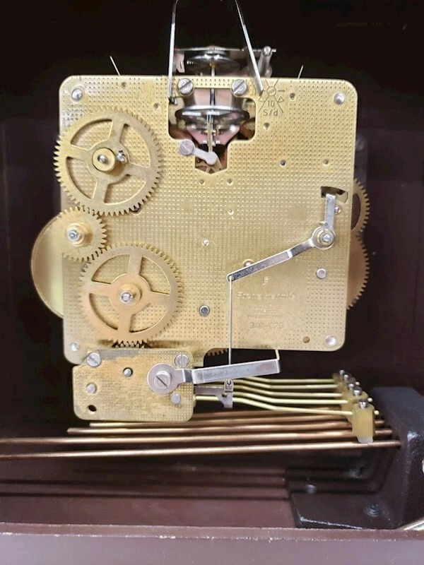 Reloj de abrigo Bulova Tempus Fugit vintage campana Westminster, golpea, mantiene el tiempo Foto 3 de 4