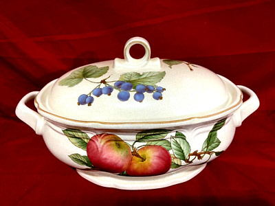 Mikasa Garden Club Bon Apetit 2 Handle Oval Covered Serving Casserole Dish & Lid
