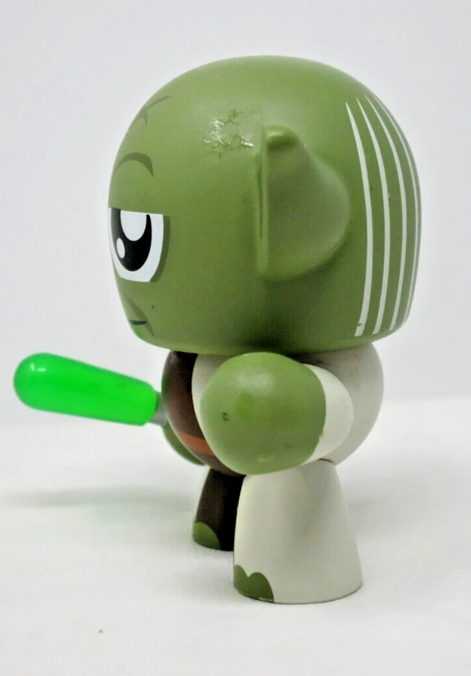 Figura Vinilo Yoda Star Wars 3” Mighty Muggs Hasbro 2010 Disney Lucasfilm Verde Foto 3 de 4