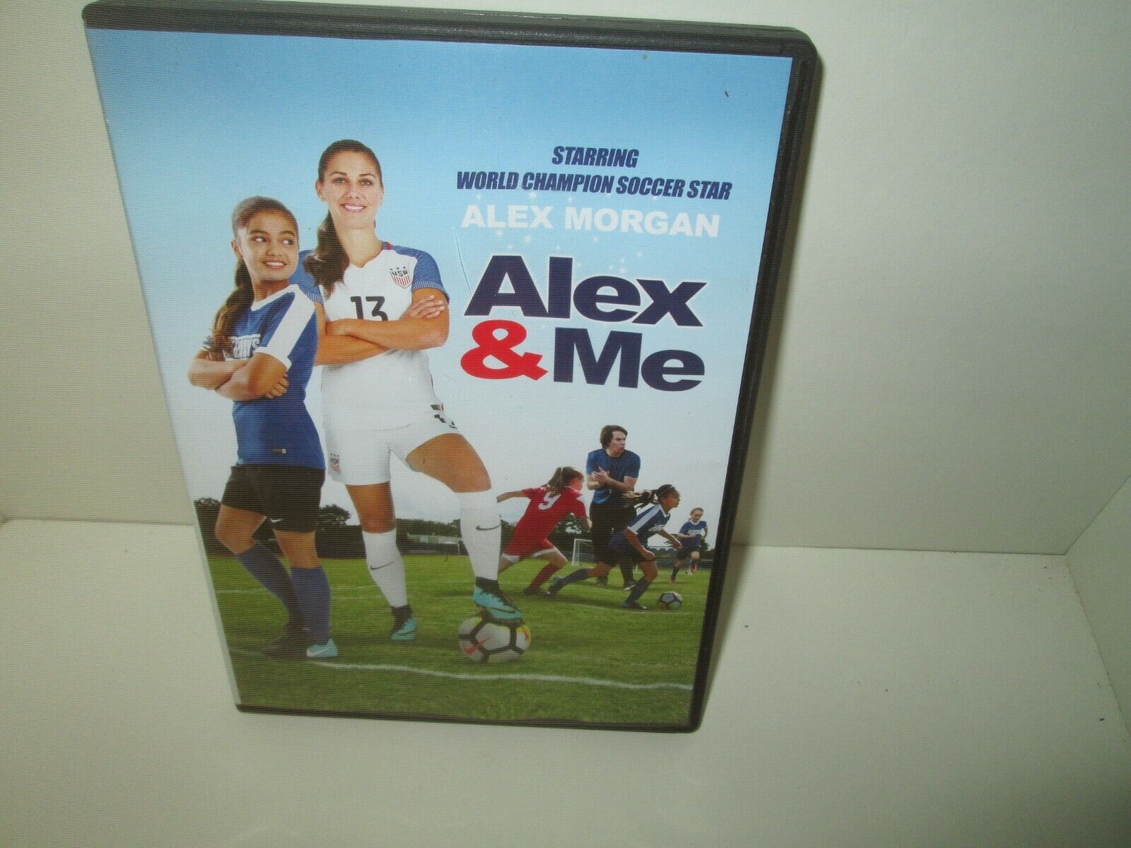 Alex & Me - Alex Morgan - World Soccer Star (2018 - DVD-WS)