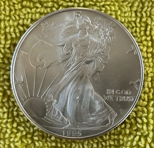 1995 Silver Eagle Coin Auction -  Low Mintage “Key Date” Year! BU Gem!!
