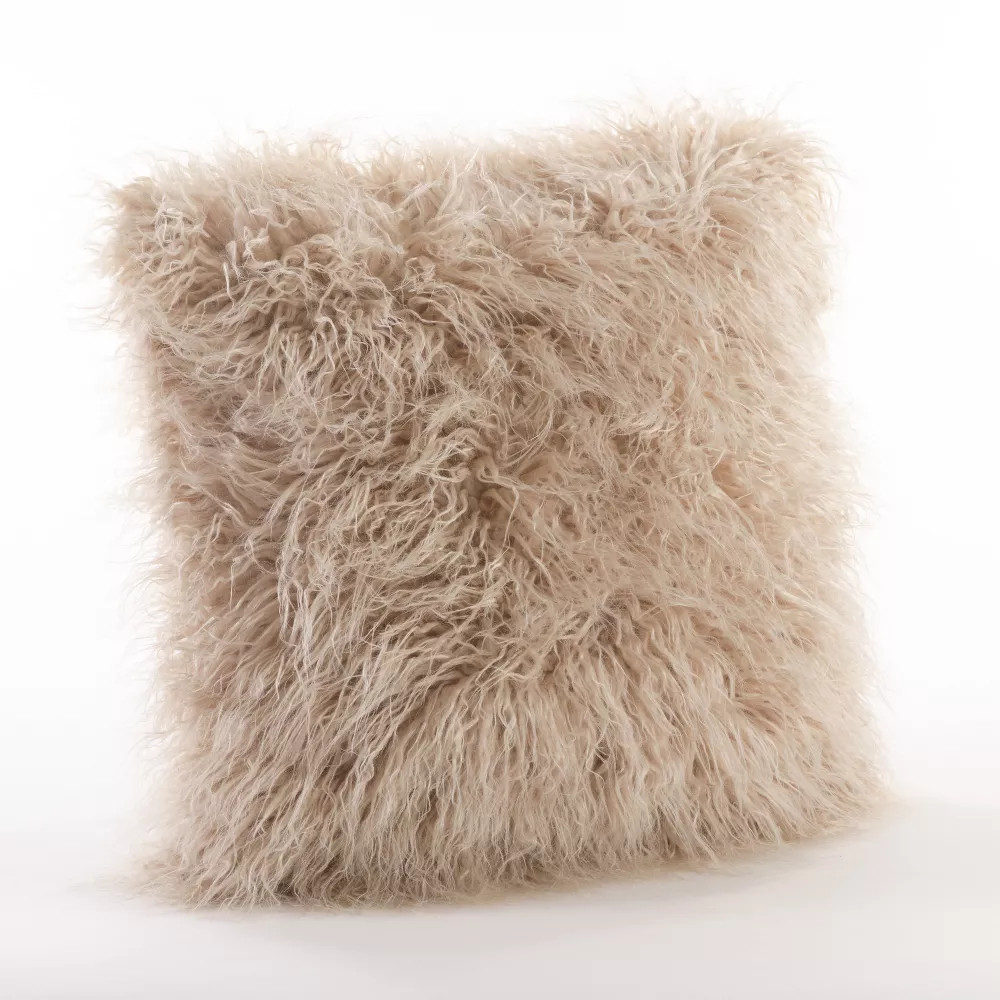 Saro Lifestyle Mongolian Faux Fur Throw Pillow, Oatmeal, 22 x 22