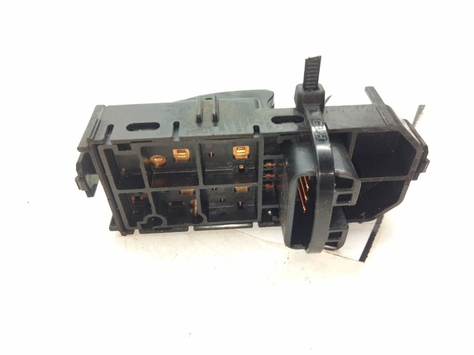 192752 INTERRUTTORE ALZACRISTALLI ANTERIORE DESTRO / 2682839 PER SUBARU JUSTY IV - Изображение 2 из 4