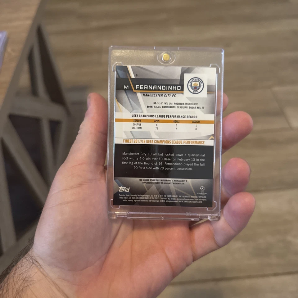 2019 Topps Finest Fernandinho Gold Auto /50 Man City - Image 2 of 2