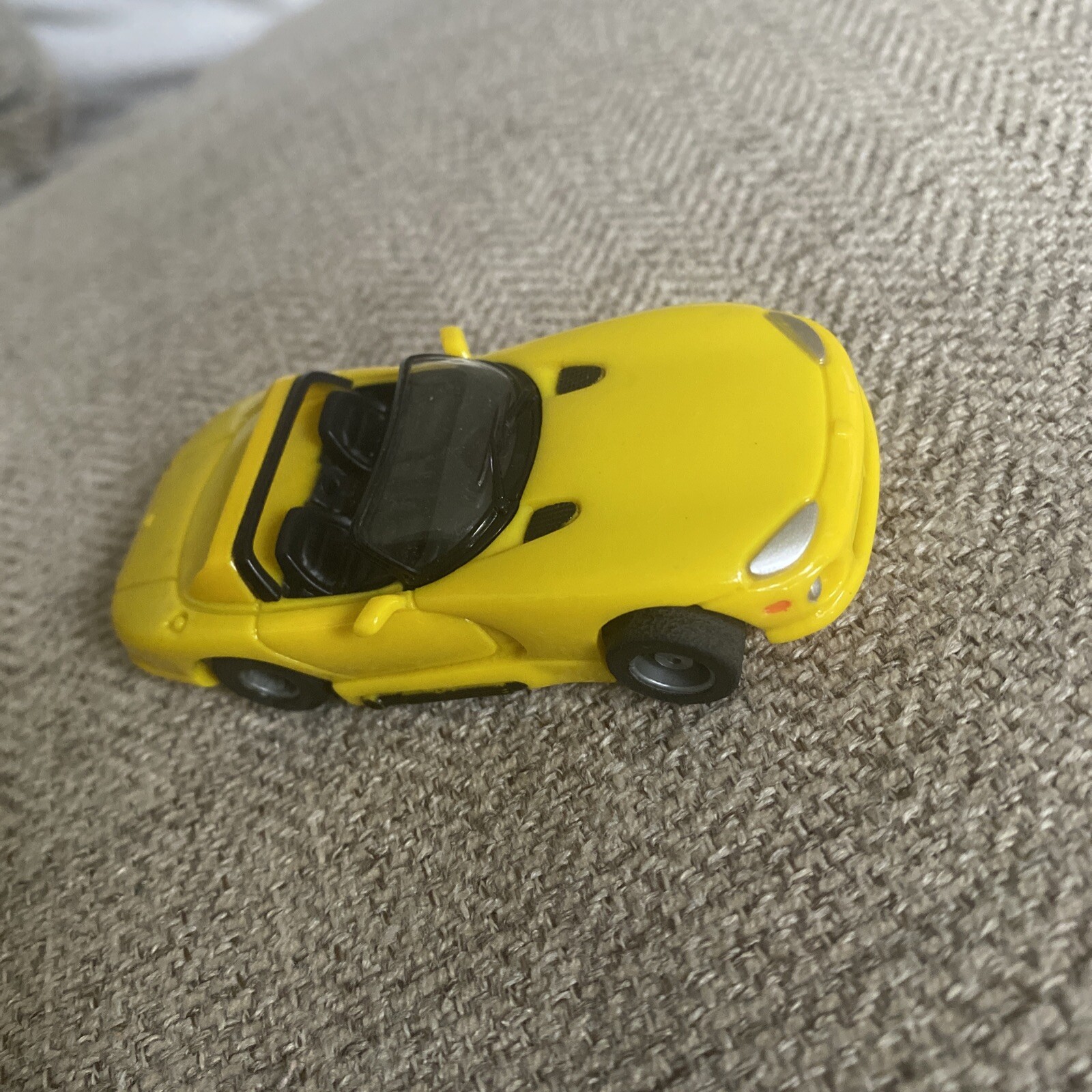 TYCO YELLOW DODGE VIPER SLOT CAR 440xs CHASSIS eBay