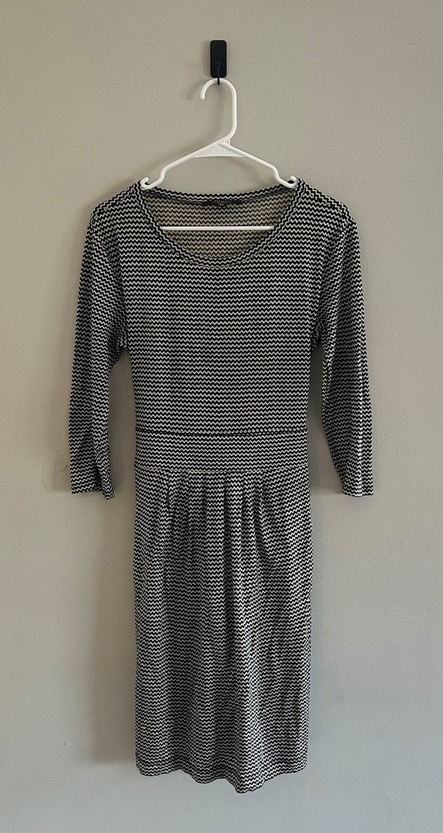 long sleeve black and white chevron dress Short mesh dress with chevron pattern Girl, White