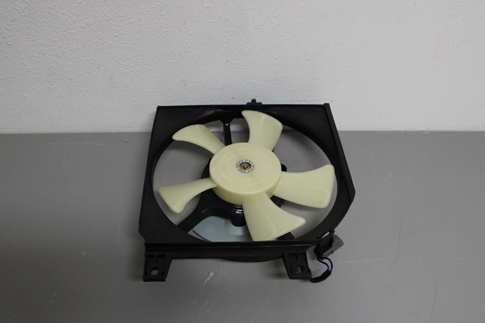 1995 1996 1997 NISSAN SENTRA COOLING FAN Foto 3 de 4