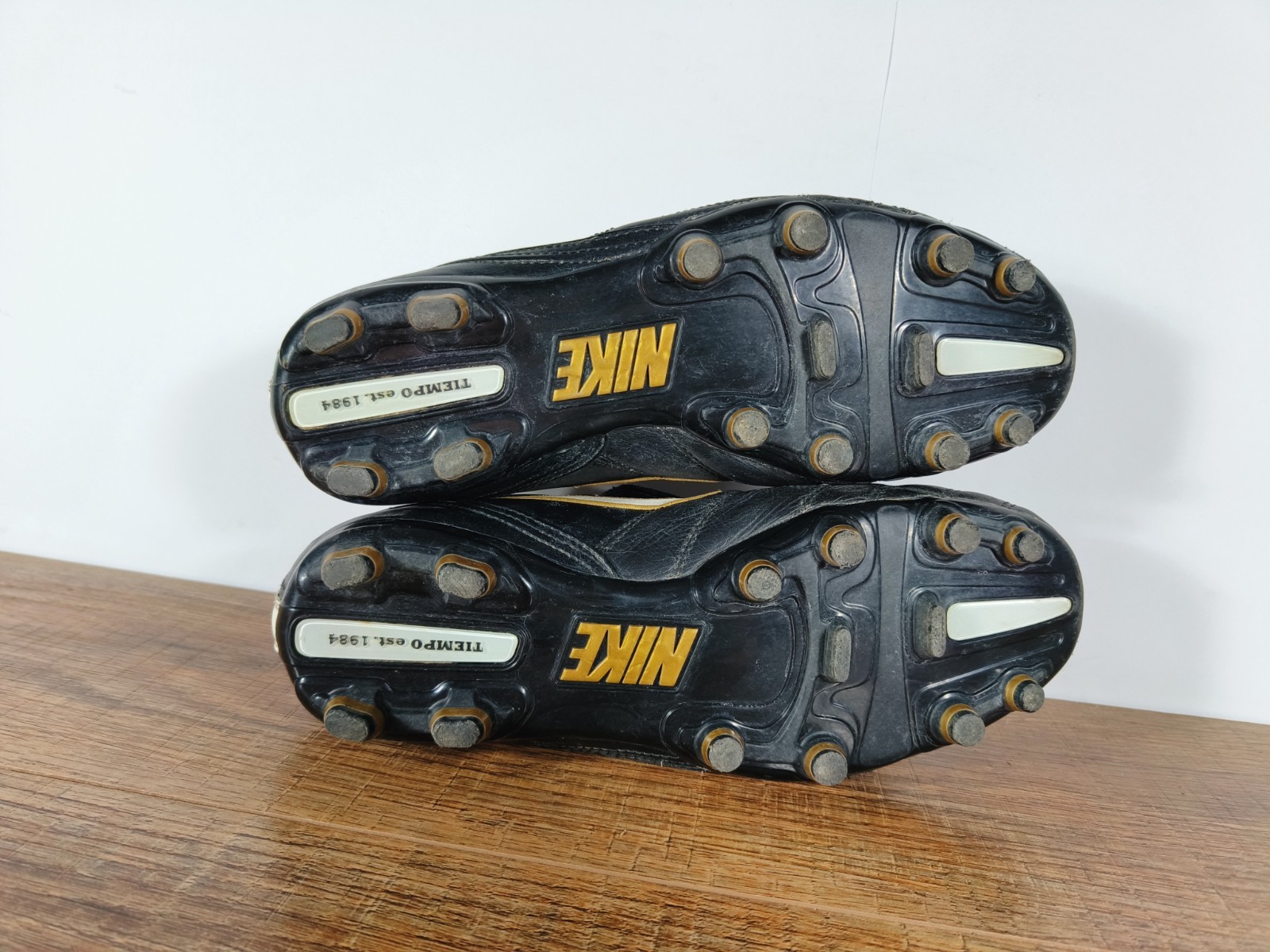 Nike Tiempo Mystic III FG Soccer Cleats Black/Metallic Gold 366180‑018