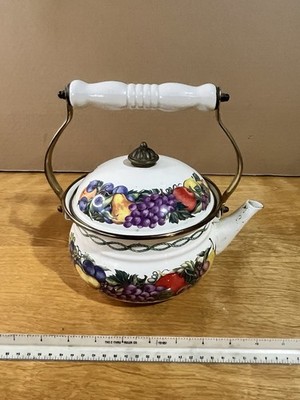 Lincoware Cornucopia enamel teapot