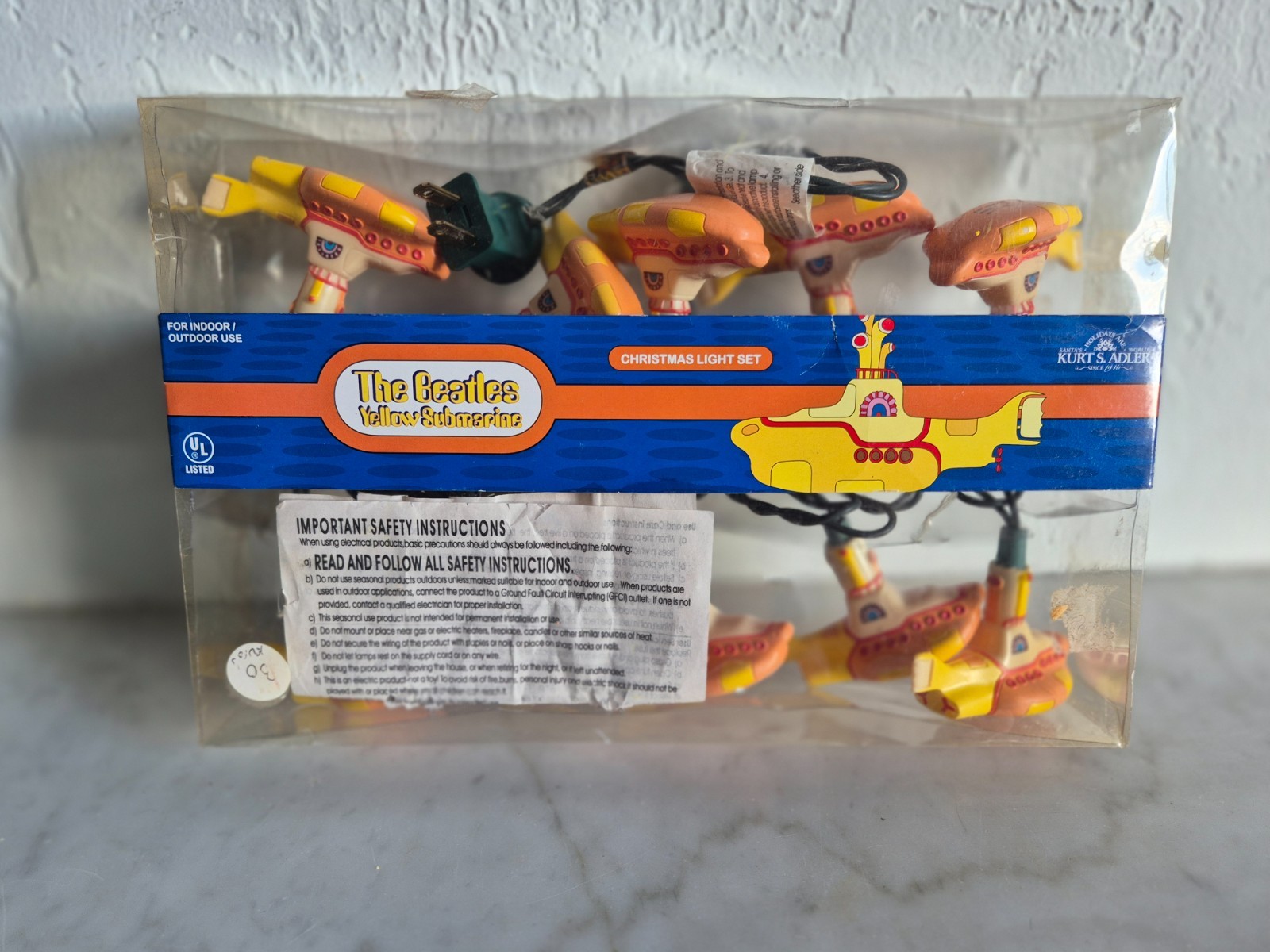 Guirlande Beatles Yellow Submarine style rétro pop pour déco salon vintage