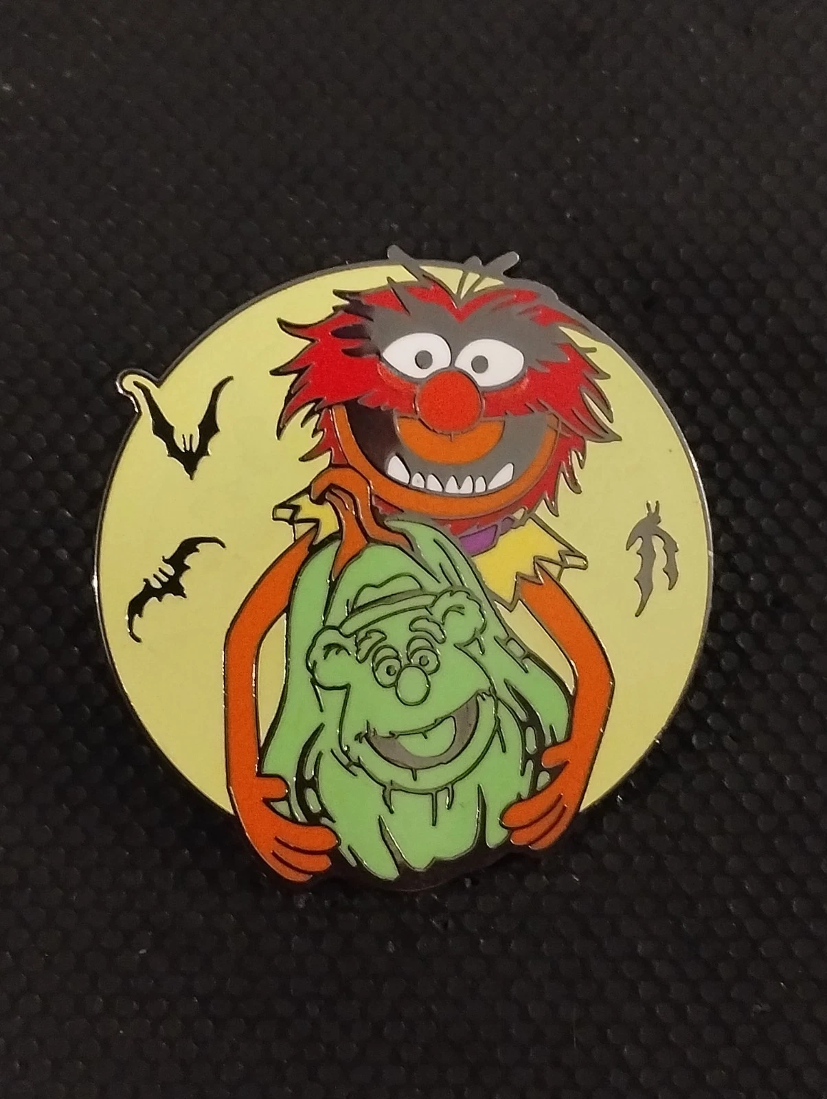 2024 Disney Halloween Animal Holding Fozzie Bear Squash The Muppets Trading Pin