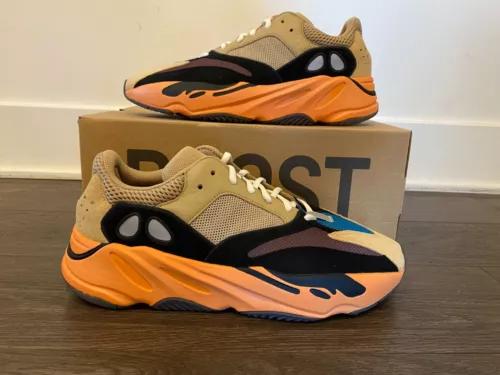 Größe 12 - Adidas Yeezy Boost 700 Enflame Amber