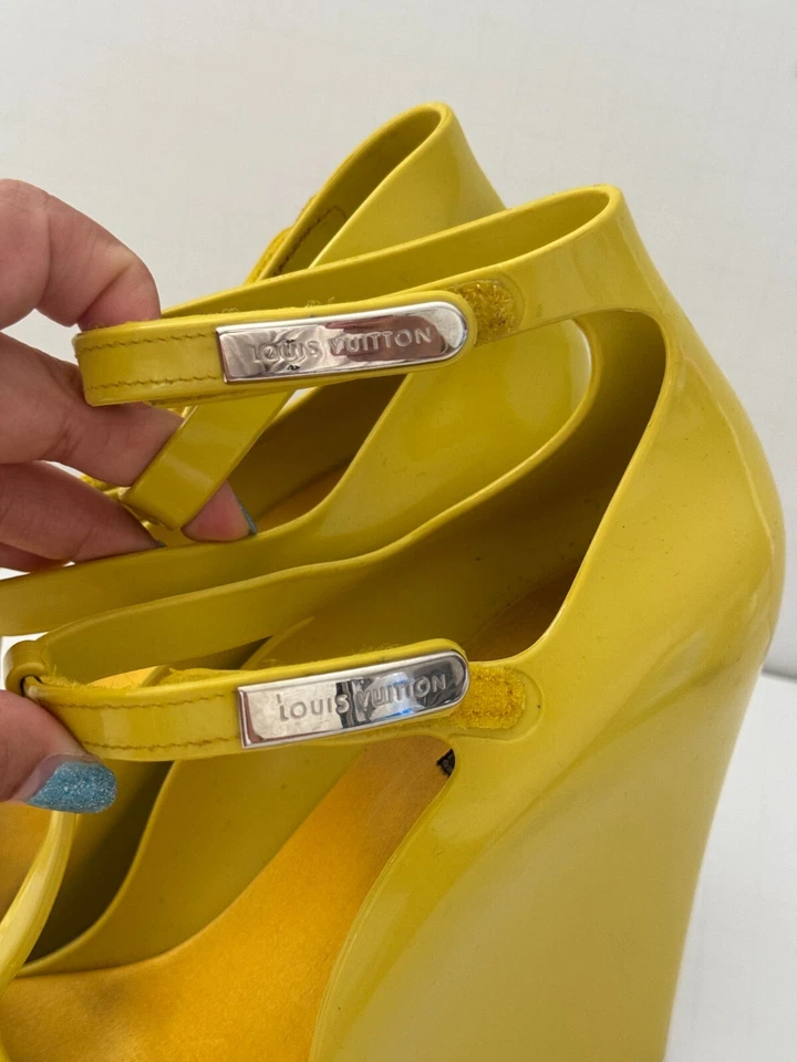 Tacones de cuña de goma amarillos Louis Vuitton Elektroshok talla 36 caridad DS69 Foto 3 de 4