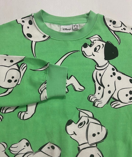 トップス vintage Disney 101 Dalmatians sweat 101 Dalmatians Sweatshirt Disney Adult Med Bright Long Sleeve Crew