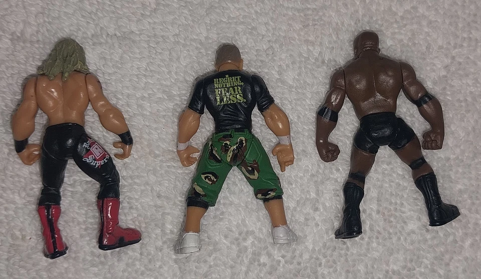 Lote de 3 mini figuras de acción WWE Micro Aggression 2" Jakks Pacific 2006 Foto 2 de 2