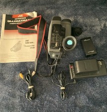 JVC GR-AX250 VideoMovie Camcorder 1994 with Battery  s  Charger Works Great