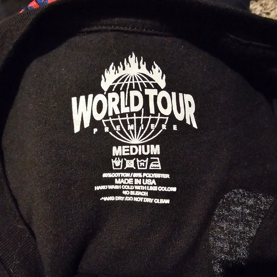 Fendi World Tour Premiere Black T Shirt Men's Medium 1963 Jaguar Guitar Graphic - Image 3 of 4