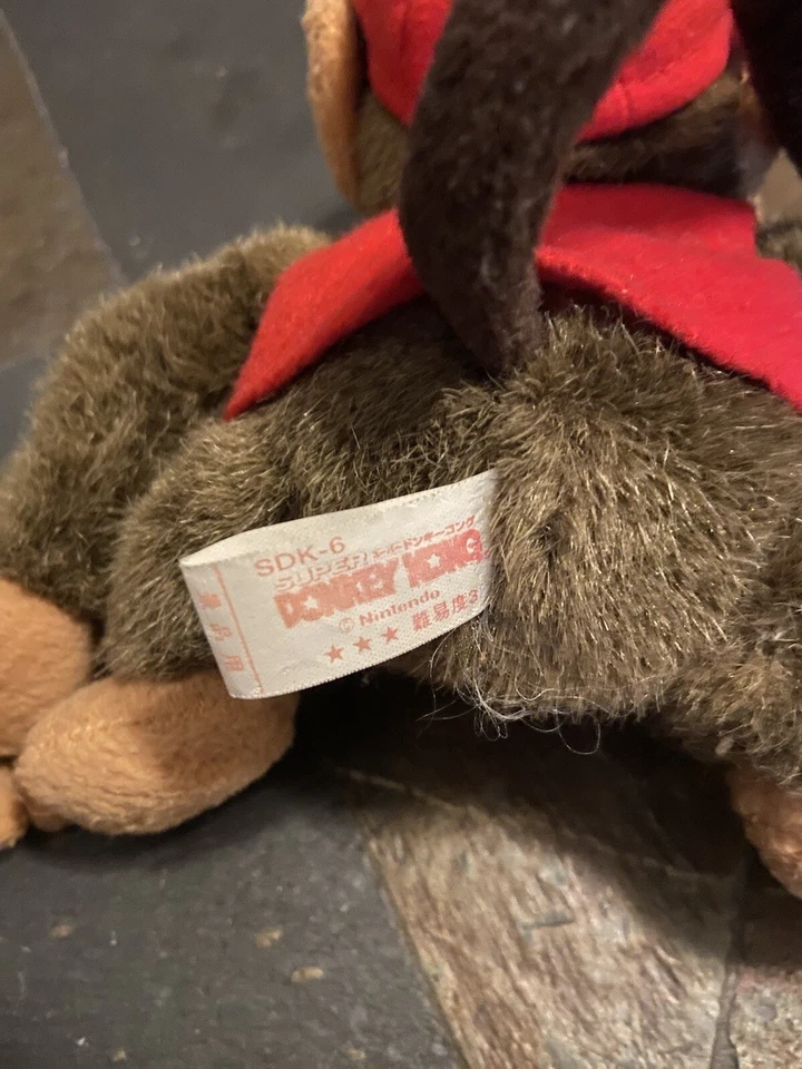 Conjunto de Pelúcia Nintendo Super Donkey Kong Banpresto TAKARA Burro Diddy Barrel - Imagem 4 de 4