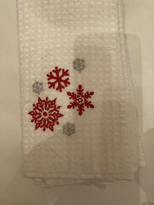 NWT Jingles & Joy Set/2 Embroidered Snowflake 100% Cotton Waffle Kitchen Towels