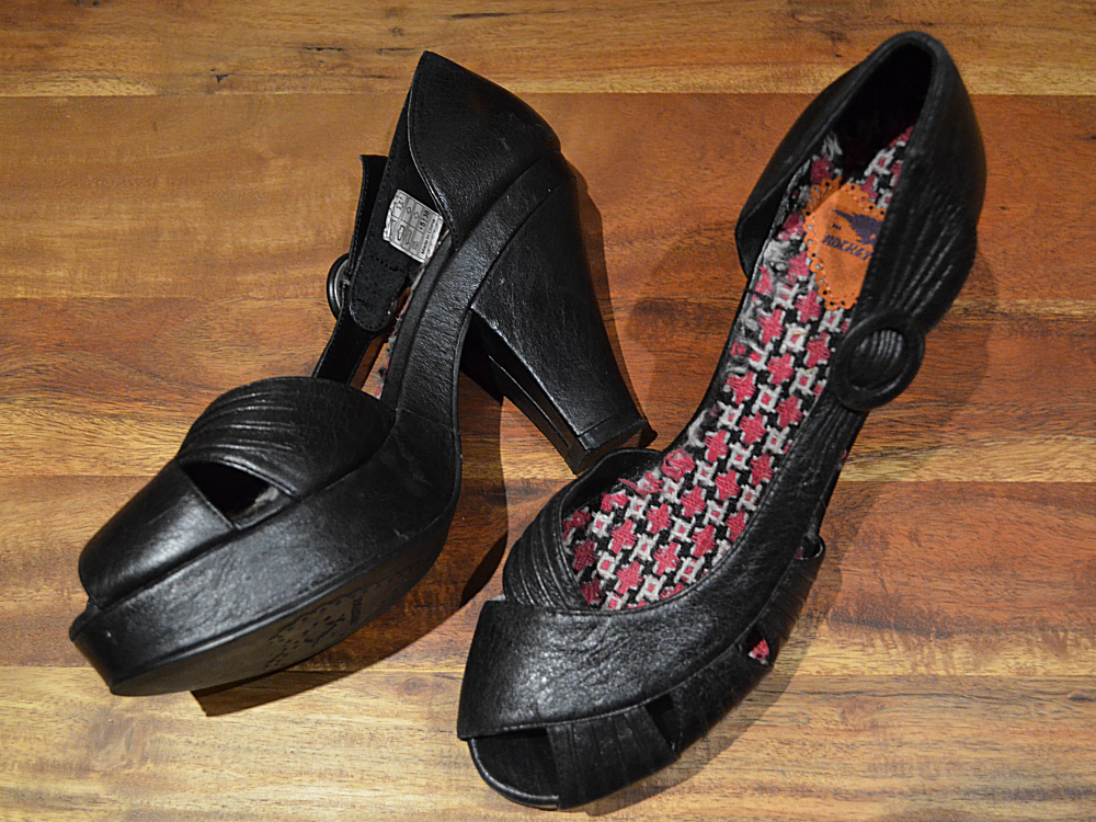 APL Rocket Dog nero punta aperta tacco plateau UK 4 EU 37 scarpe fibbia sandalo boho