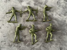 Louis Marx 1960's 6" WW2 WWII USMC Green Toy Plastic Soldiers 6 Jumbo